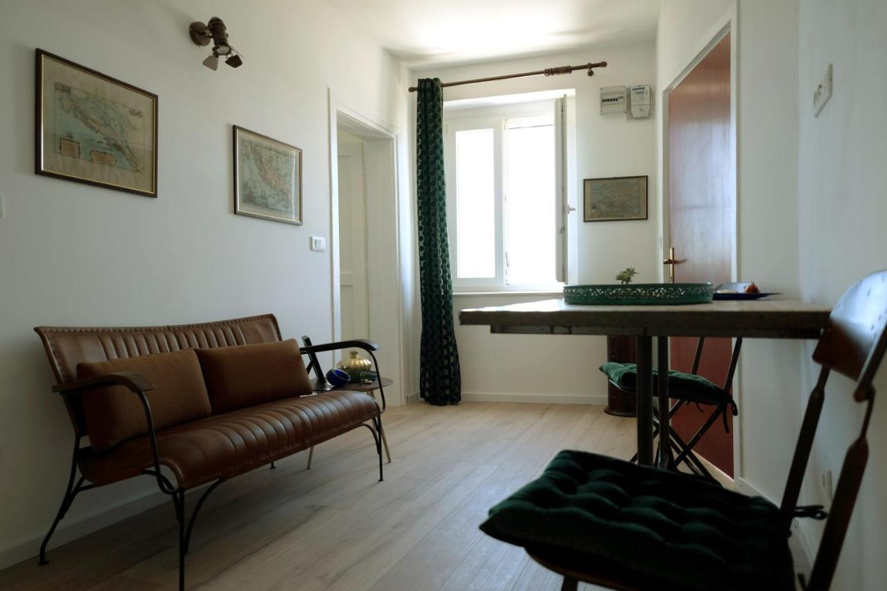 Seaview Apartment Tribalj エクステリア 写真