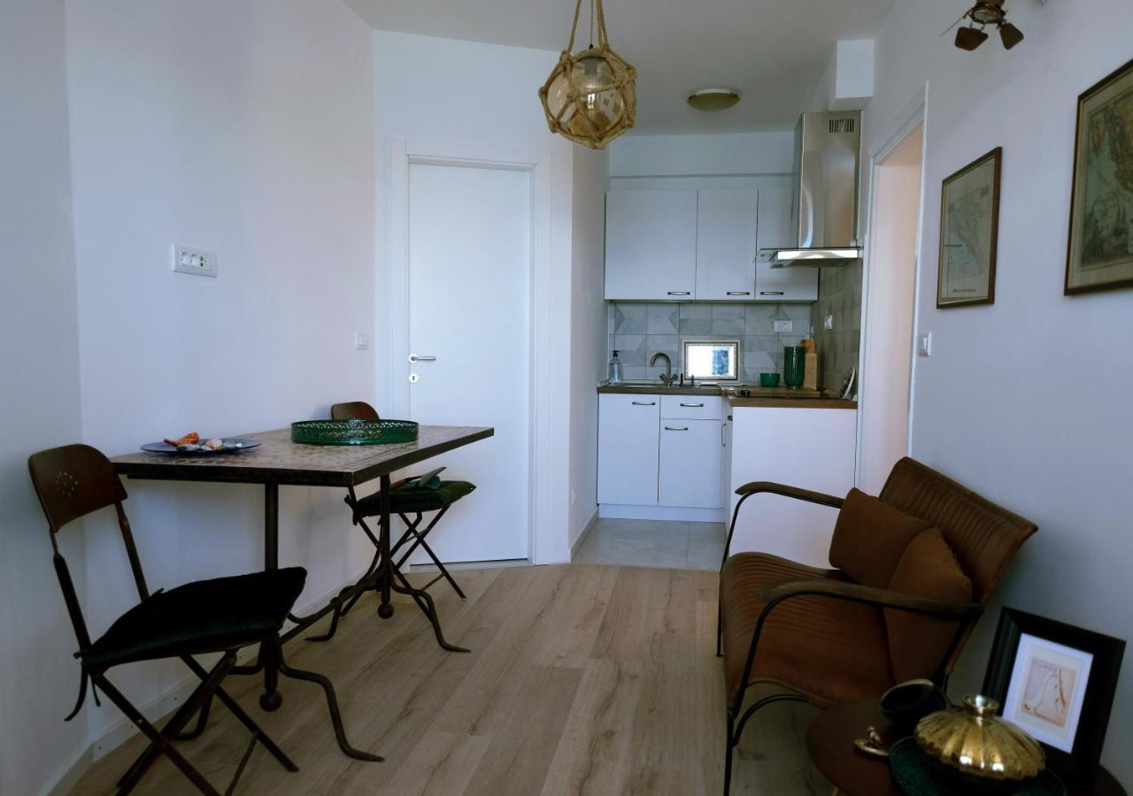 Seaview Apartment Tribalj エクステリア 写真